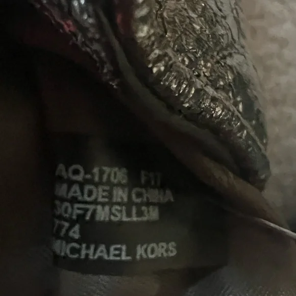 SOLD - Michael Kors Silver Quilted Leather Shoulder Bag w/Silver Hardware - Picture 12 of 13